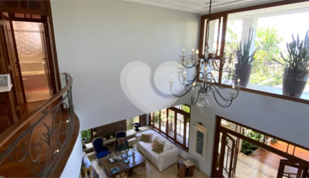 Casa à venda com 1 quarto, sendo 3 suítes,  no Centro, Porto Seguro, BA