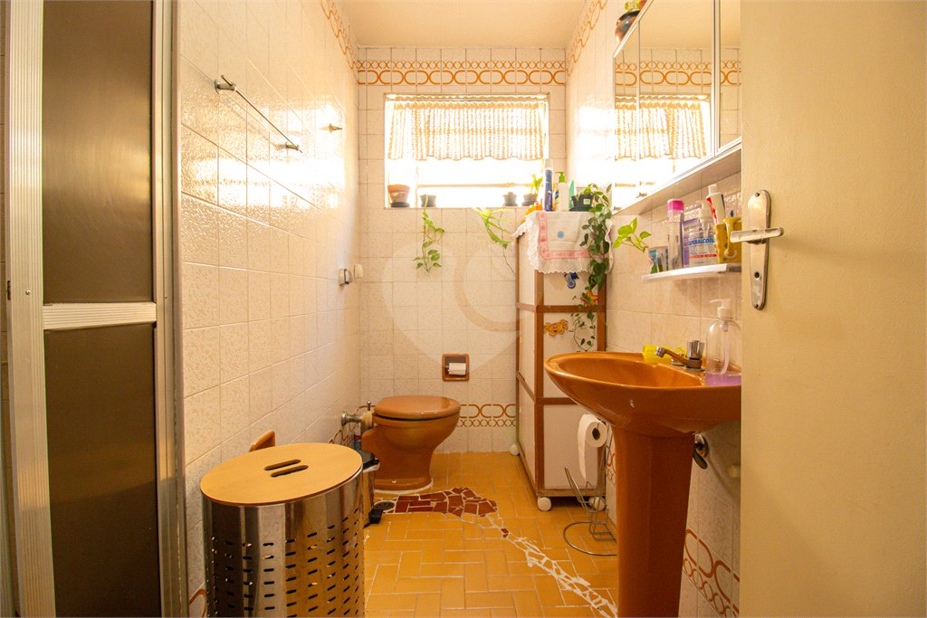 Sobrado à venda com 3 quartos em Jardim Prudência, São Paulo, SP