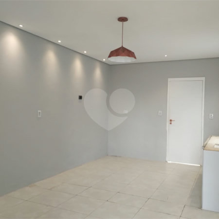 Casa Térrea à venda com 1 quarto em Vila Nivi, São Paulo, SP