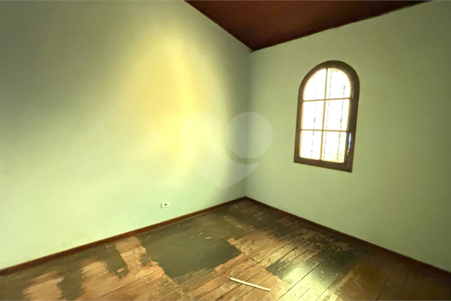 Sobrado à venda ou para alugar com 15 quartos em Tremembé, São Paulo, SP