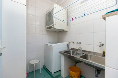 Sobrado à venda com 4 quartos, sendo 2 suítes, em Vila Madalena, São Paulo, SP