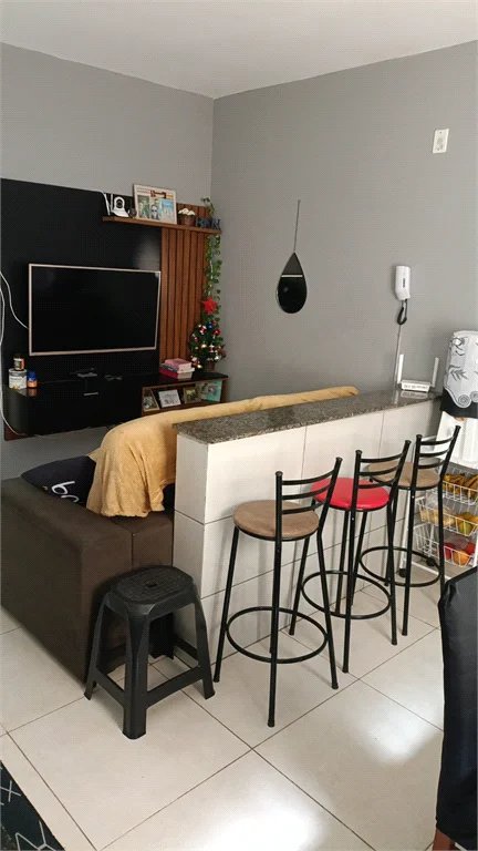 Casa à venda com 2 quartos no condomínio Villa Genova I, Cotia - SP