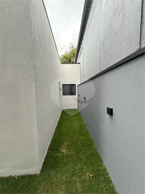 Casa à venda com 3 quartos, sendo 1 suíte,  em Jardim das Bandeiras, Mogi das Cruzes, SP