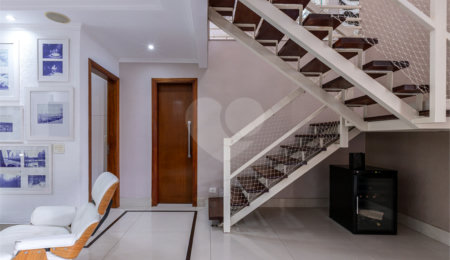 Casa à venda com 4 quartos, sendo 2 suítes, no condomínio Los Alámos, São Paulo - SP
