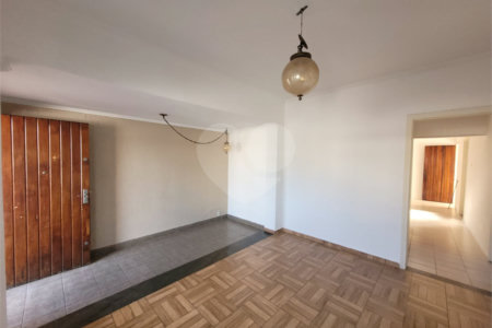 Casa à venda com 3 quartos em Parque da Lapa, São Paulo, SP