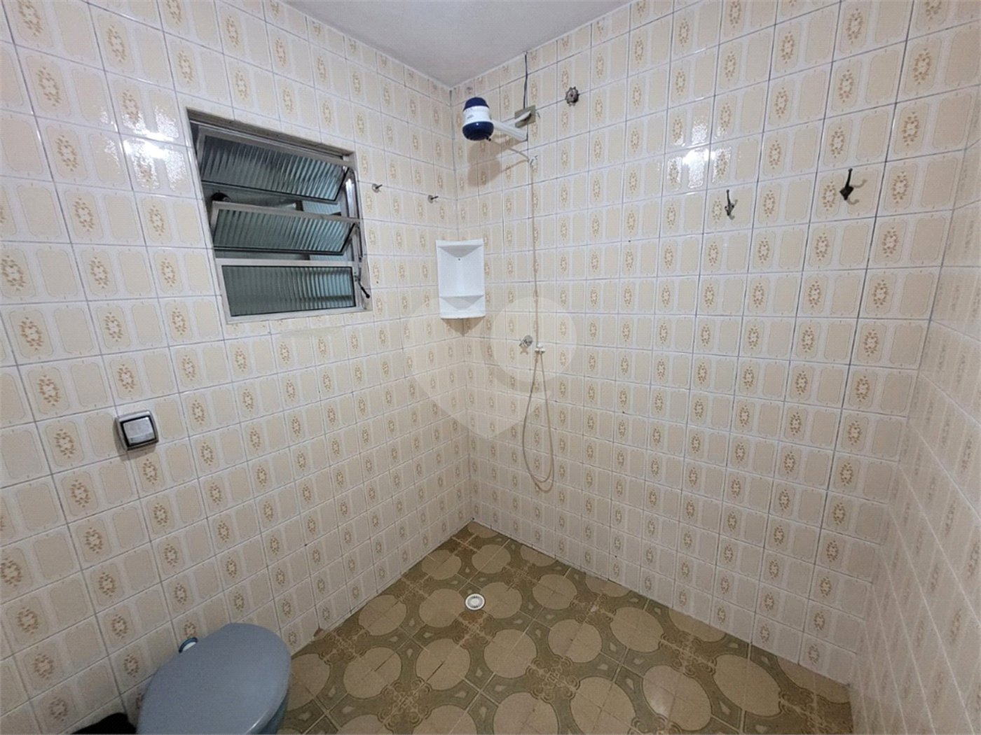 Sobrado à venda com 4 quartos em Vila Jurema, Ferraz de Vasconcelos, SP
