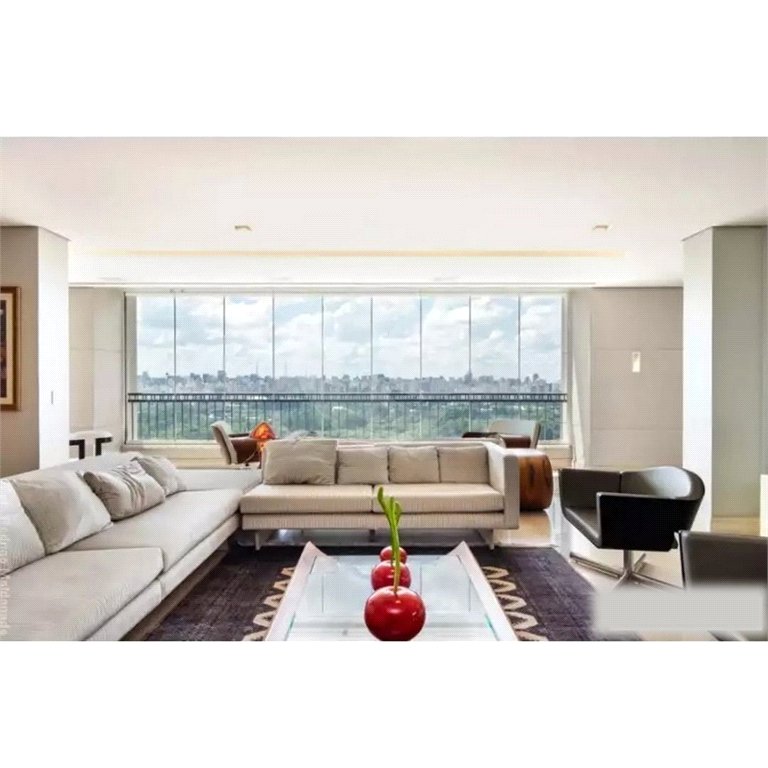 Apartamento à venda com 4 suítes em Moema, São Paulo, SP