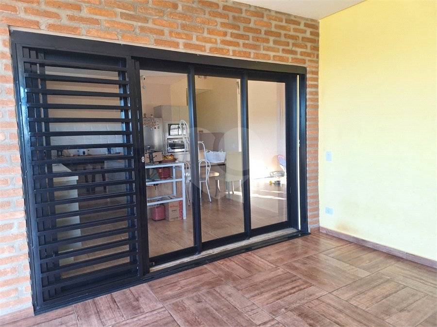 Chácara à venda com 4 quartos, sendo 2 suítes, em Recanto das Acácias, São Roque, SP