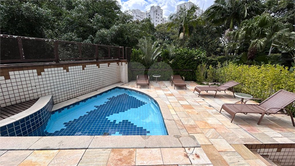 Apartamento à venda com 3 suítes em Vila Suzana, São Paulo, SP