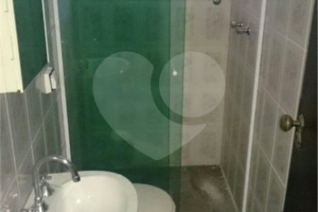Sobrado à venda com 5 quartos, sendo 2 suítes, em Brooklin Paulista, São Paulo, SP