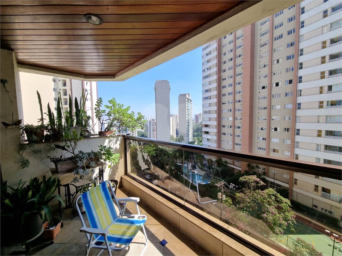 Apartamento à venda com 4 quartos, sendo 2 suítes, em Vila Suzana, São Paulo, SP