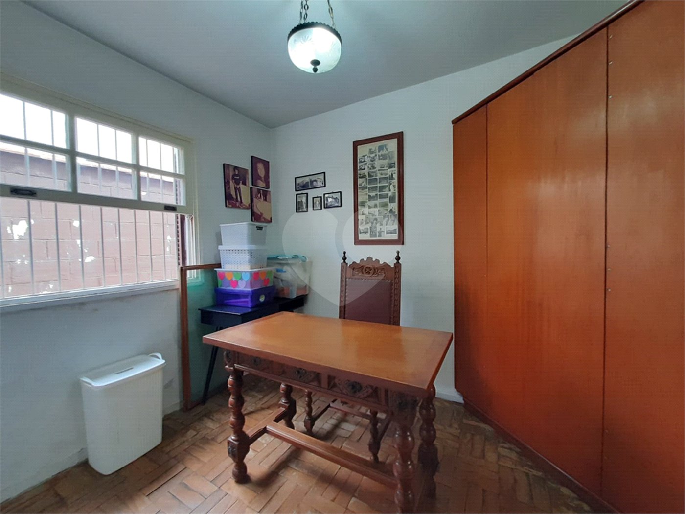 Casa à venda com 4 quartos, sendo 1 suíte,  em Parque Continental, São Paulo, SP