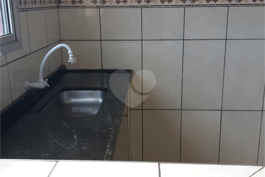 Sobrado à venda com 20 quartos em Jardim Peri, São Paulo, SP