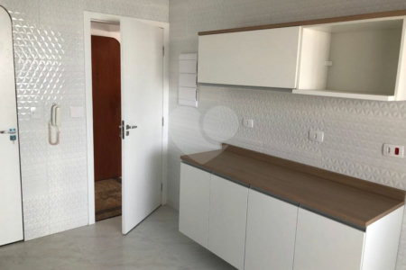 Apartamento à venda com 3 quartos, sendo 1 suíte, em Cidade Mãe do Céu, São Paulo, SP