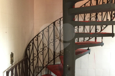 Sobrado à venda com 4 quartos, sendo 1 suíte,  em Santo Amaro, São Paulo, SP