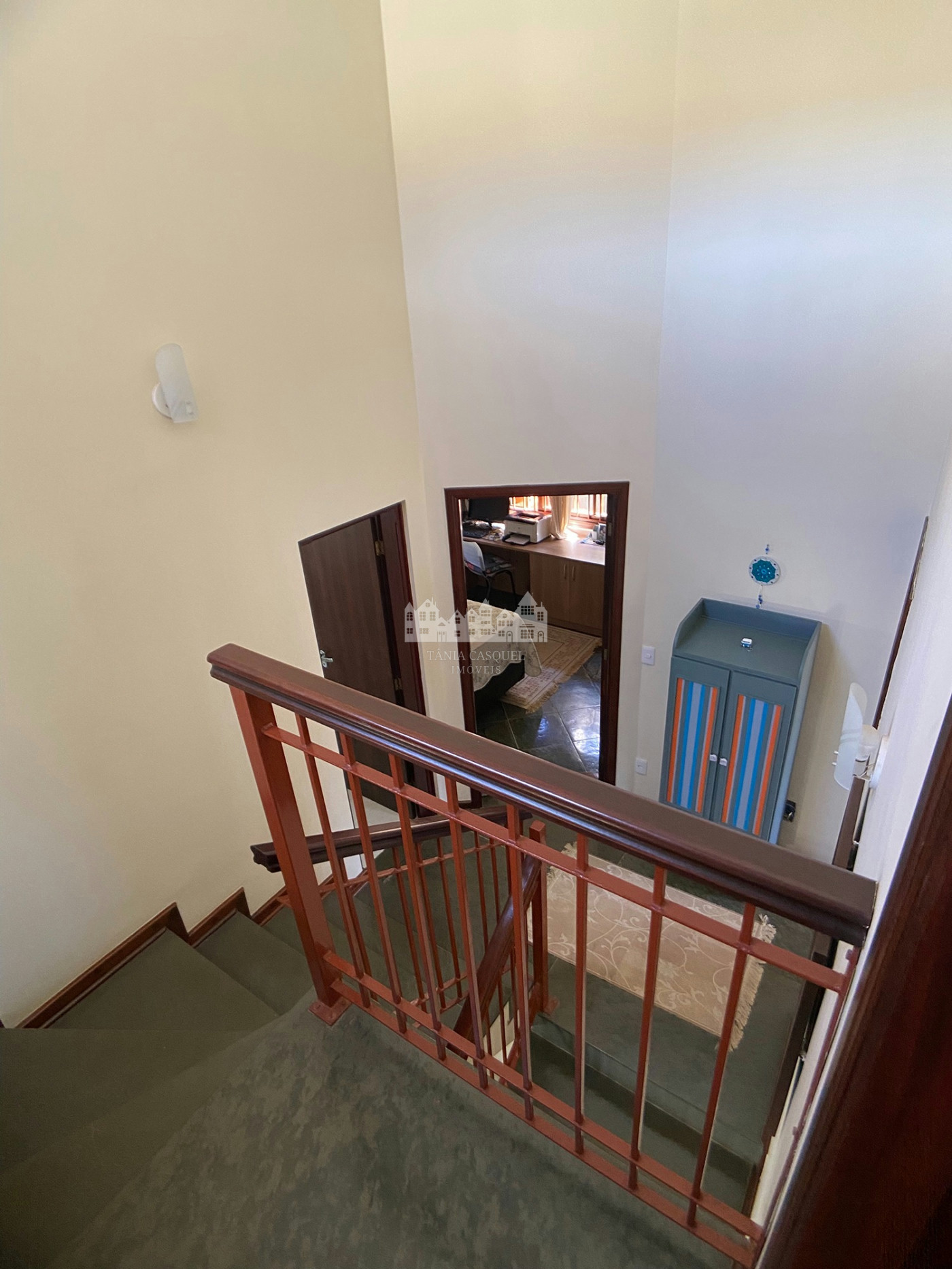 Casa à venda com 3 quartos, sendo 1 suíte, com vista deslumbrante em Recreio Maristela, Atibaia