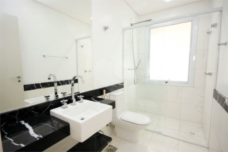 Casa à venda com 4 suítes no condomínio Vila Alba, São Paulo - SP