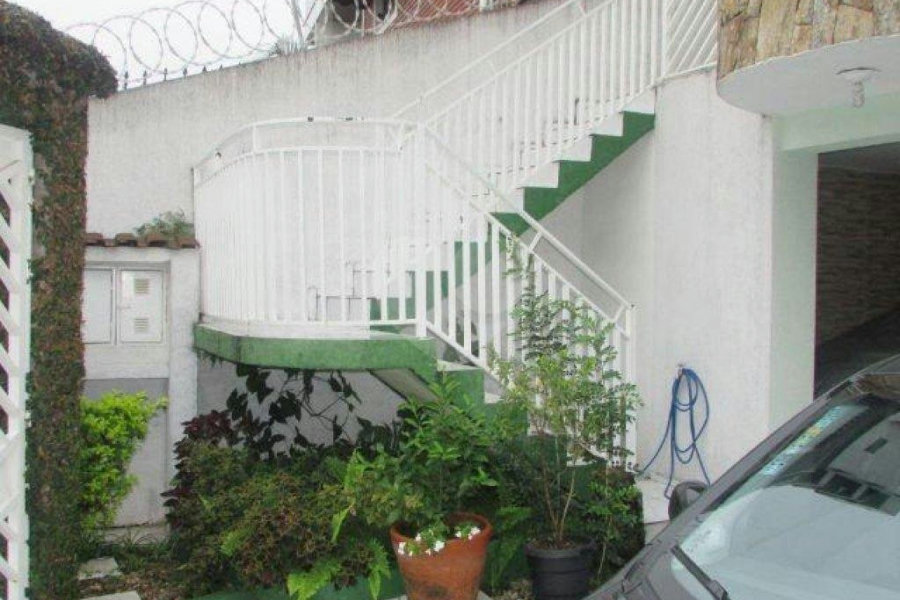 Sobrado à venda com 3 quartos, sendo 1 suíte, em Vila Maria Alta, São Paulo, SP