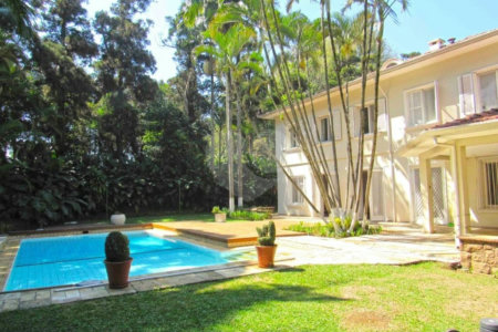 Casa à venda com 4 suítes no condomínio Chácara Flora, São Paulo - SP
