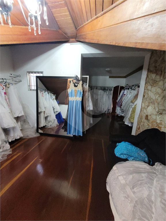Casa à venda com 4 quartos, sendo 2 suítes,  em Vila Bela Flor, Mogi das Cruzes, SP