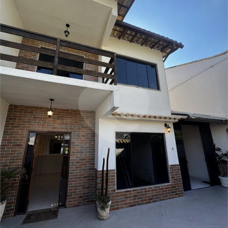 Casa à venda com 3 quartos, sendo 1 suíte, no condomínio Village da Posse, Rio de Janeiro - RJ