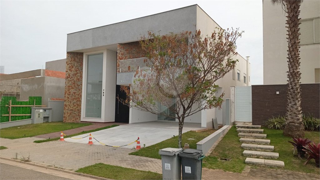 Casa à venda com 5 suítes no condomínio Alphaville Nova Esplanada 1, Votorantim - SP