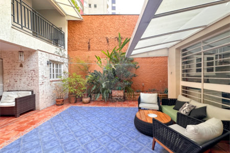 Casa à venda com 3 quartos, sendo 1 suíte,  no condomínio Barão do Triunfo, São Paulo - SP