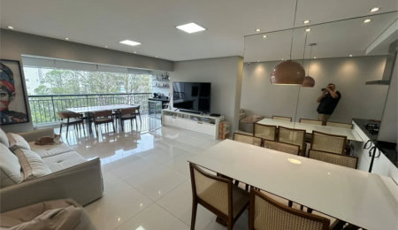 Apartamento à venda com 2 suítes em Parque Reboucas, São Paulo, SP