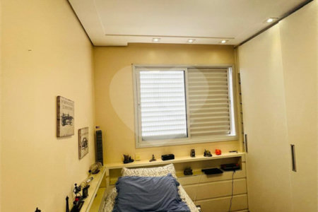 Apartamento à venda com 3 quartos, sendo 1 suíte, em Alto da Boa Vista, São Paulo, SP