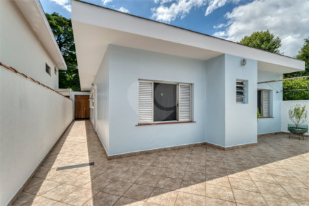 Casa Térrea à venda com 3 quartos, sendo 1 suíte,  em Alto da Boa Vista, São Paulo, SP