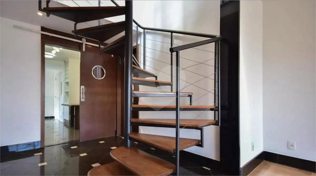 Cobertura à venda com 3 quartos, sendo 2 suítes,  em Paraíso do Morumbi, São Paulo, SP