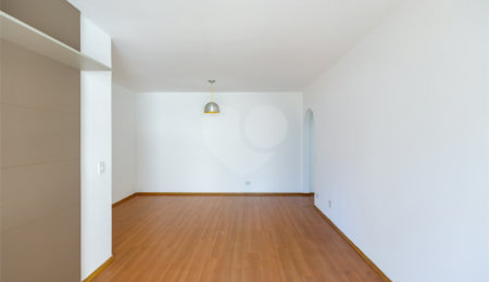 Apartamento à venda com 3 quartos, sendo 1 suíte, em Indianópolis, São Paulo, SP