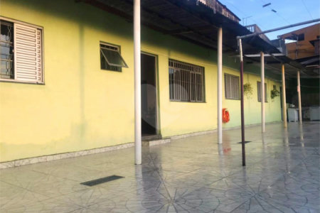 Casa à venda com 7 quartos, sendo 1 suíte, em Aliança, Osasco, SP