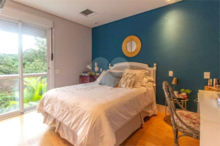 Casa à venda ou para alugar com 4 suítes no condomínio Araucárias, São Paulo - SP