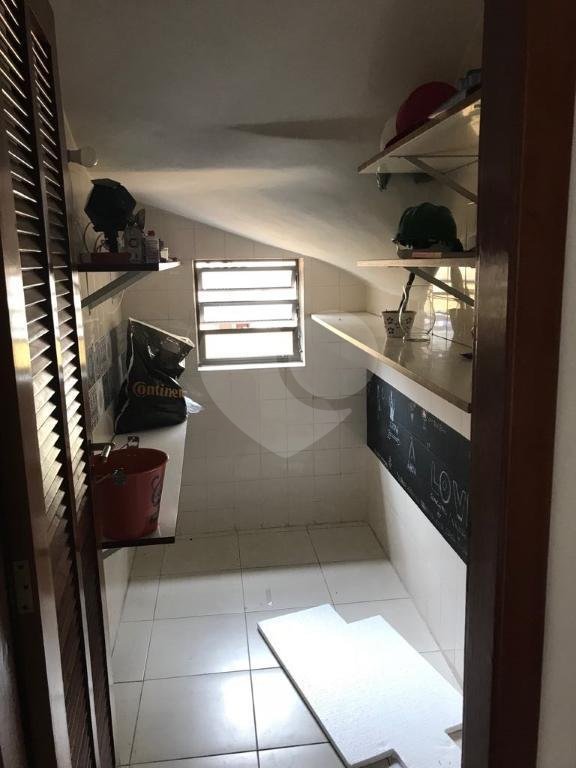 Sobrado imponente à venda no Jardim Leonor de Barros