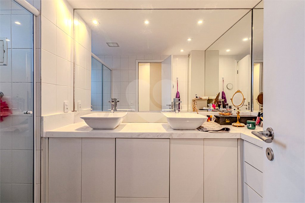 Apartamento à venda com 3 suítes em Alto da Lapa, São Paulo, SP