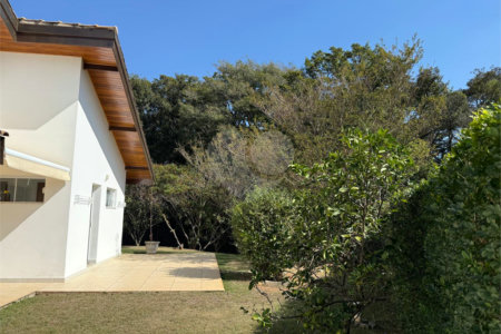 Casa à venda com 3 quartos, sendo 1 suíte, no condomínio Vale do Lago, Sorocaba - SP