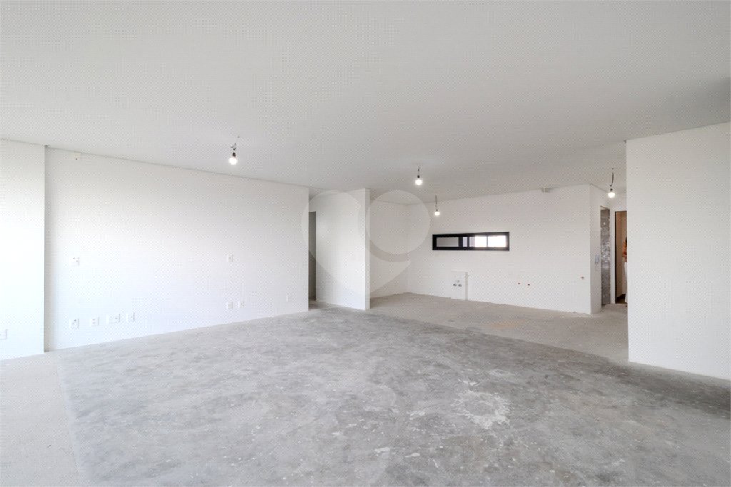 Apartamento à venda com 3 suítes em Campo Belo, São Paulo, SP