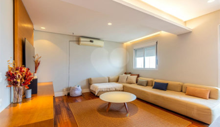 Apartamento à venda com 4 quartos, sendo 3 suítes,  em Real Parque, São Paulo, SP