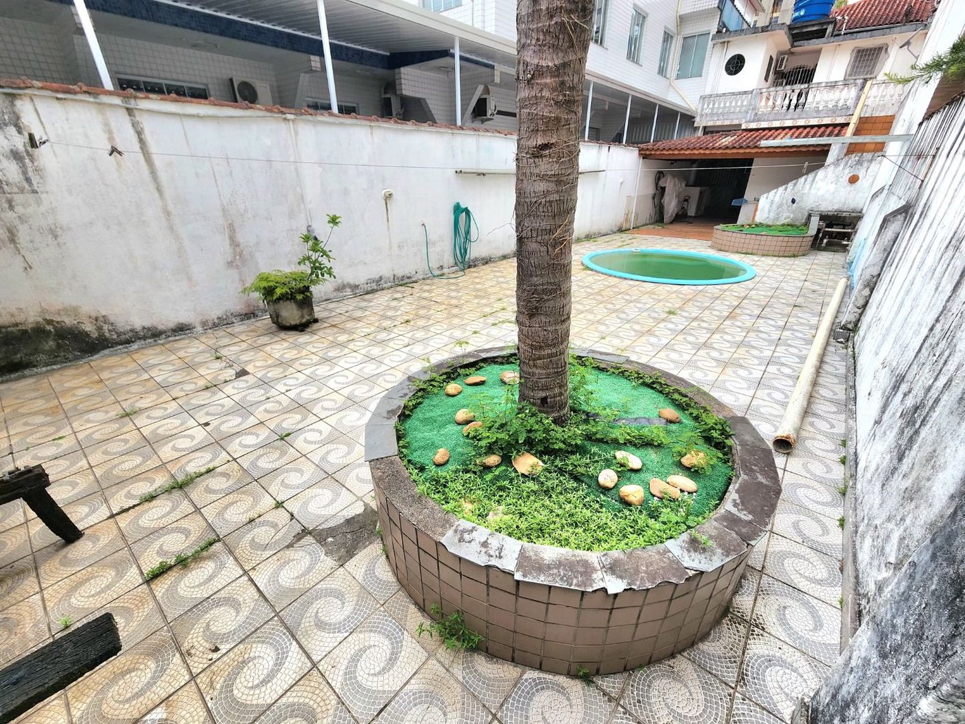 Casa com 3 dormitórios à venda, 198 m² por R$ 1.099.000,00 - Marapé - Santos/SP