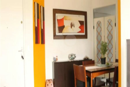 Apartamento à venda com 2 quartos em Vila Liviero, São Paulo, SP