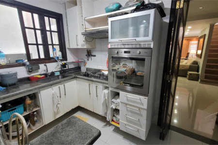 Casa de Vila à venda com 3 quartos, sendo 2 suítes, em Jardim Marajoara, São Paulo, SP