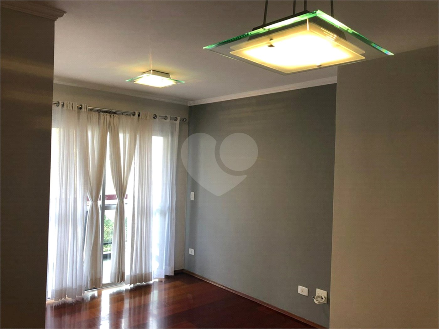 Apartamento à venda com 2 quartos, sendo 1 suíte,  em Vila Olímpia, São Paulo, SP