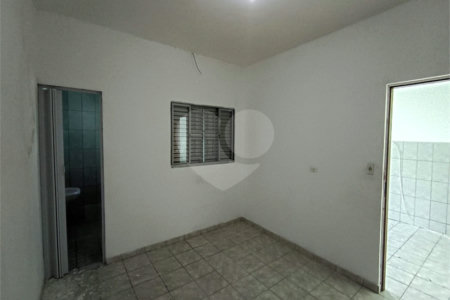 Sobrado à venda com 3 quartos em Chora Menino, São Paulo, SP