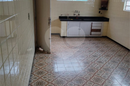 Casa à venda com 3 quartos no Centro, Araraquara, SP