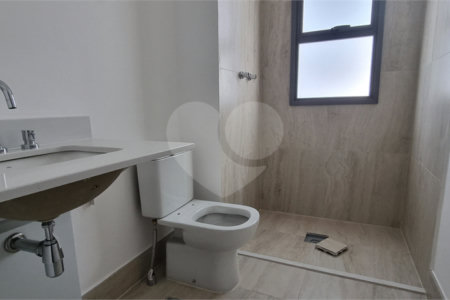 Apartamento à venda com 3 suítes em Moema, São Paulo, SP