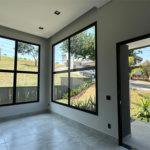 Casa à venda com 4 quartos, sendo 3 suítes, em Condomínio Terras de Santa Cruz, Bragança Paulista, SP