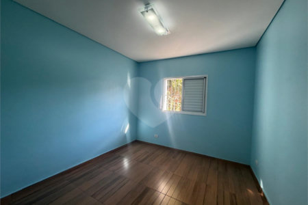 Casa Térrea à venda com 3 quartos, sendo 1 suíte, em Alto da Boa Vista, São Paulo, SP