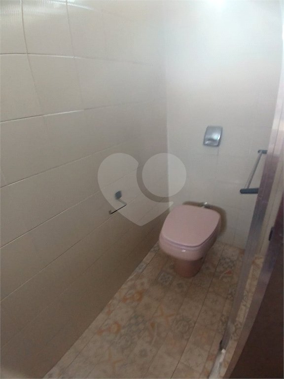 Casa à venda com 4 quartos, sendo 2 suítes, em Vila Gustavo, São Paulo, SP
