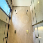 Casa Térrea Evidências - Indaiatuba/SP - R$ 1.950.000,00 - Área Total 307,33 m² - Área Construída 201,90 m² - TÉRREA - 03 suítes sendo a master com closet; Escritório; Lavabo; Cozinha com cooktop, forno, micro-ondas e coifa; Móveis planejados na hall de entrada, sala, escritório, cozinha, gourmet, s